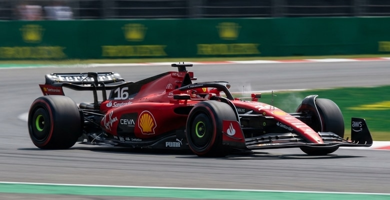 Formel 1-föraren Charles Leclerc med nummer 16 som kör för Scuderia Ferrari under säsongen 2026.